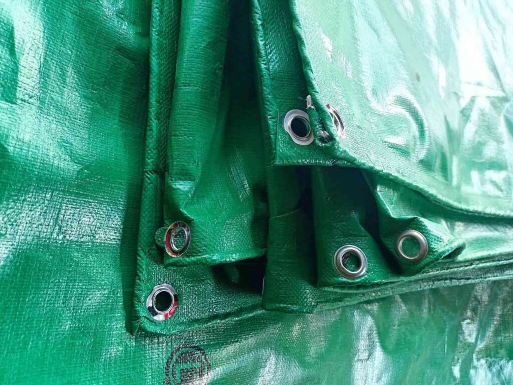 SUPPLIER TERPAL PVC SORONG UNTUK INDUSTRI LOGISTIK